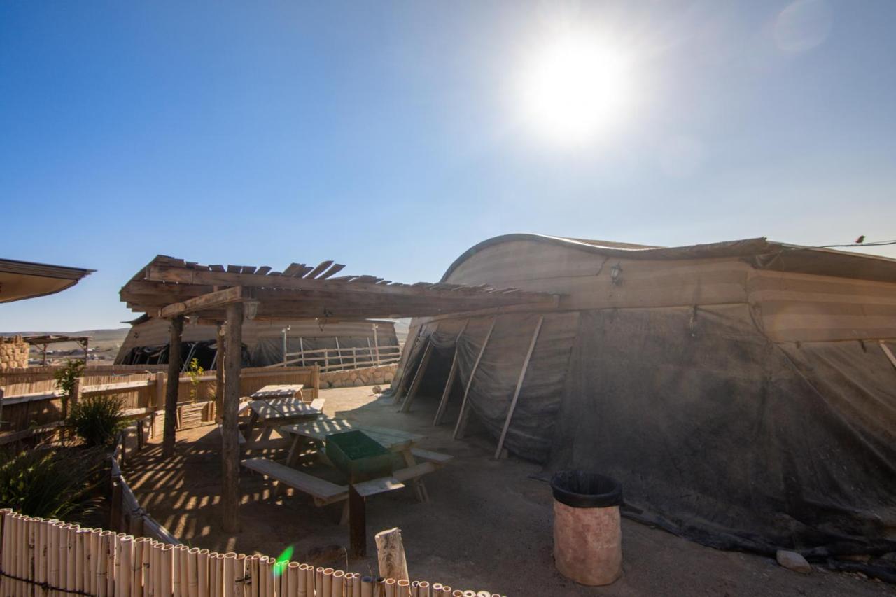 Kfar Hanokdim - Glamping & Camping Arad Luaran gambar
